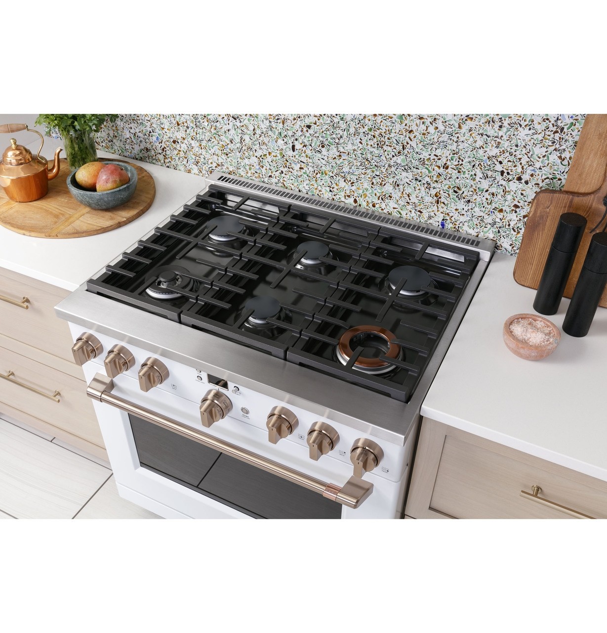 Estufa Profesional blanco mate  36" Gas Natural  Café mod. CGY366P4TW2